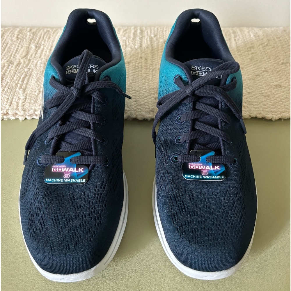 Skechers Go Walk 5 Alive for women Size 10